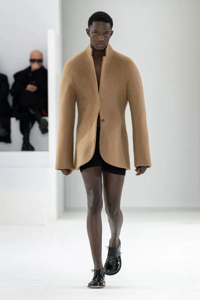 Look 36